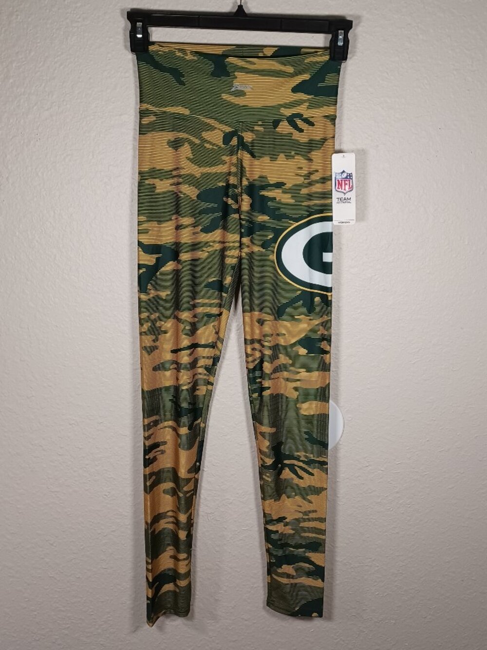NFL Zubaz Green Bay Packers Women’s Sz M Leggings Football NEW Green Gold Camo